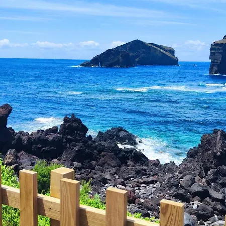 Azure Sunset 度假居